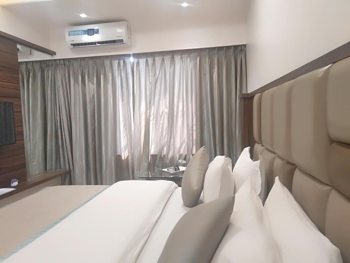 Hotel Shiv Sangram 艾哈迈德讷格尔 外观 照片