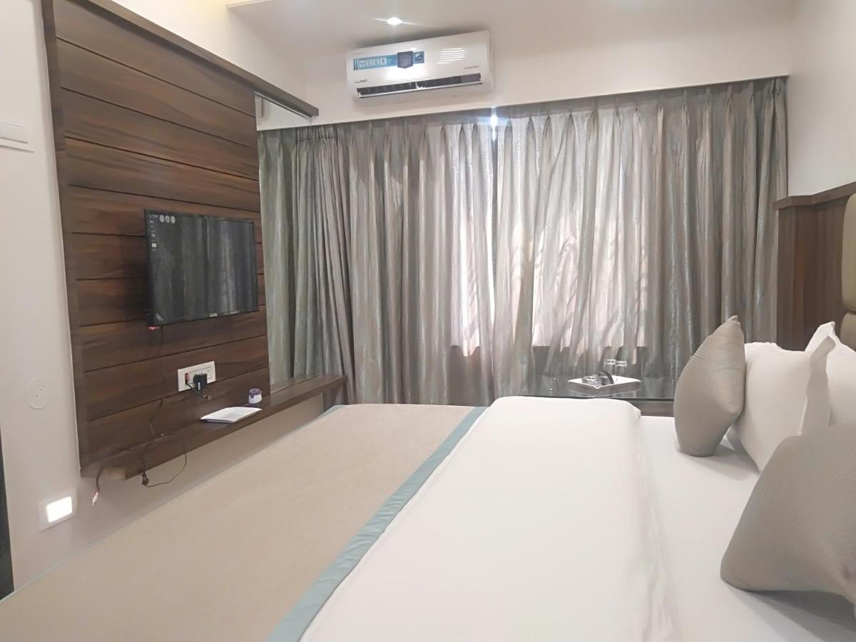 Hotel Shiv Sangram 艾哈迈德讷格尔 外观 照片